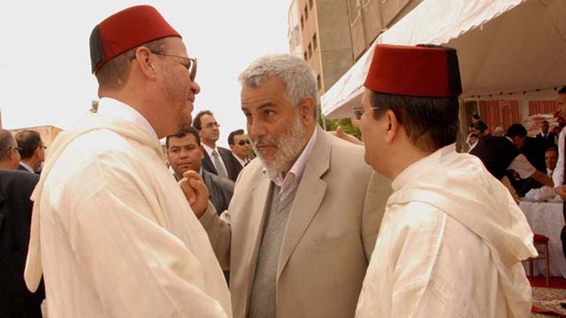 غضب المعارضة من لقاء مستشاري الملك ببنكيران بمنزله