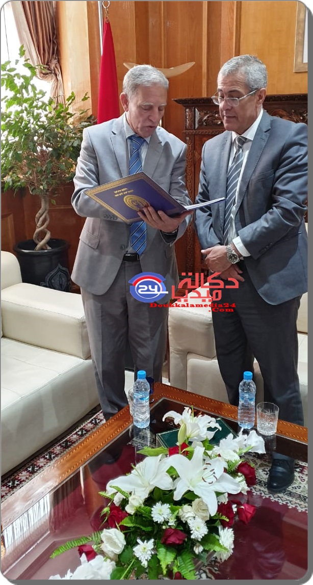 رابطة قضاة المغرب تلتقي وزير العدل السيد”محمد بن عبد القادر”بمكتبه و تقدم له تهنئة على الثقة المولوية