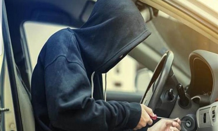 توقيف شخص للاشتباه في أرتباطه بعصابة إجرامية متخصصة في سرقة السيارات بمدينة برشيد