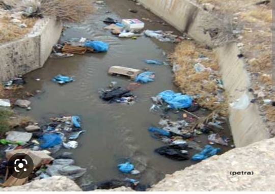 سكان الجديدة وضيوفها، رجاء ضعوا أقنعتكم فالمدينة تتنفس نتانة!