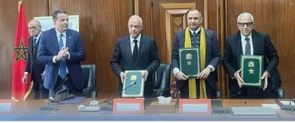 التوقيع على اتفاقية اطار لخلق 04 مناطق صناعية ،  في إطار البرنامج الجهوي للتنمية لجهة الدار البيضاء -سطات