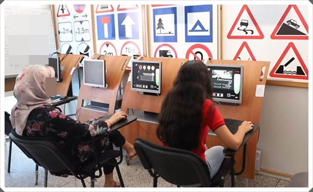 تذمر مترشحي امتحان الحصول على رخصة السياقة بعد الرفع من سقف الأسئلة من 600 الى 1000 سؤال