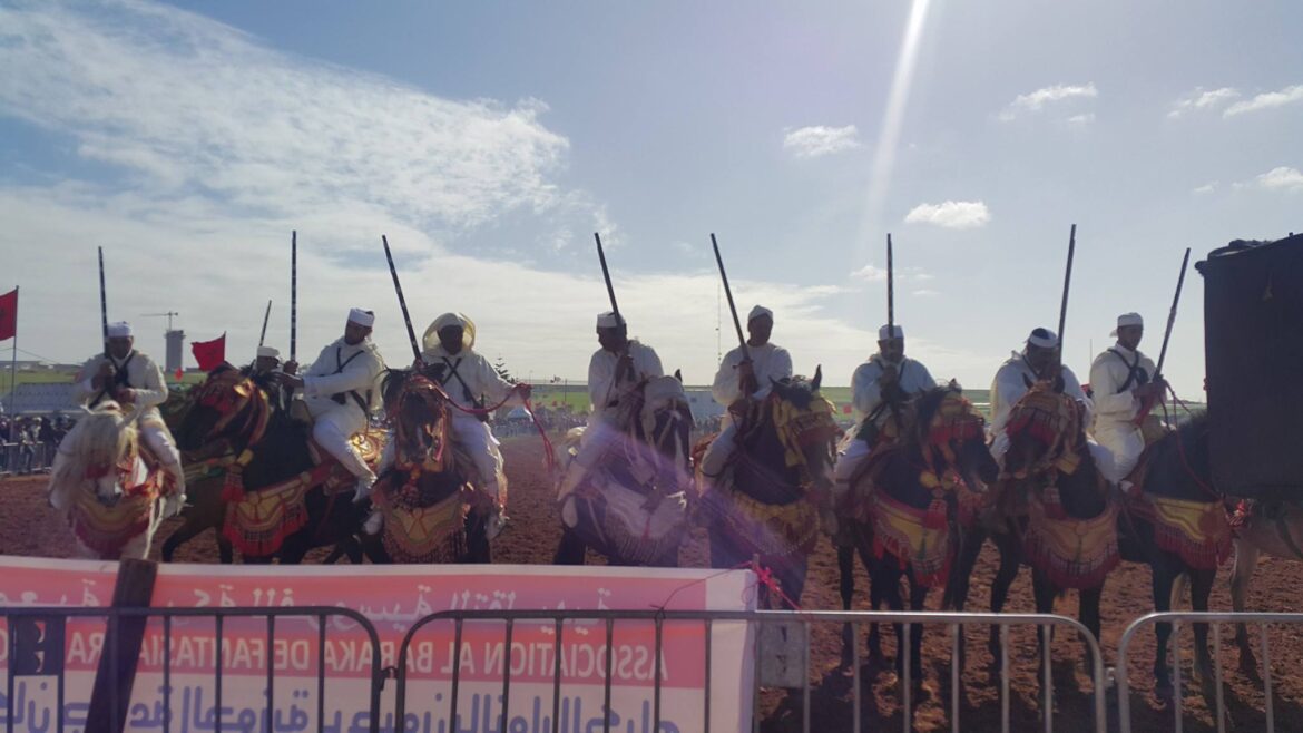 من أرشيف المهرجان الربيعي للتبوريدة لجماعة الحوزية لموسم 2018 لاشعال فتيل الحماس للمهرجان المزمع تنظيمه أيام 12,13و14 من شهر يوليوز 2024
